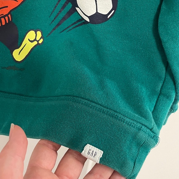 4/$20 BABY GAP 4T Soccer Dinosaur Crewneck Sweatshirt - Picture 3 of 3